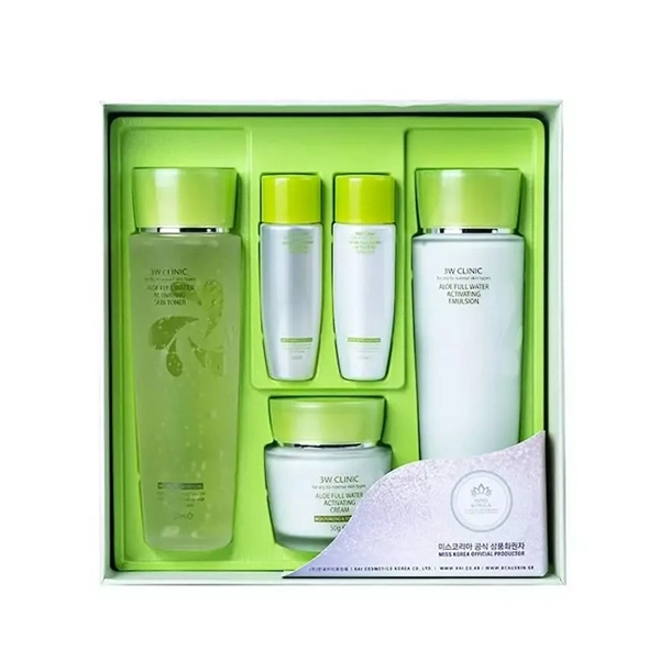 3W Clinic Aloe Full Water Activating Skin Care Set 3W Clinic Aloe Full Water Activating Skin Care Set - Image 1